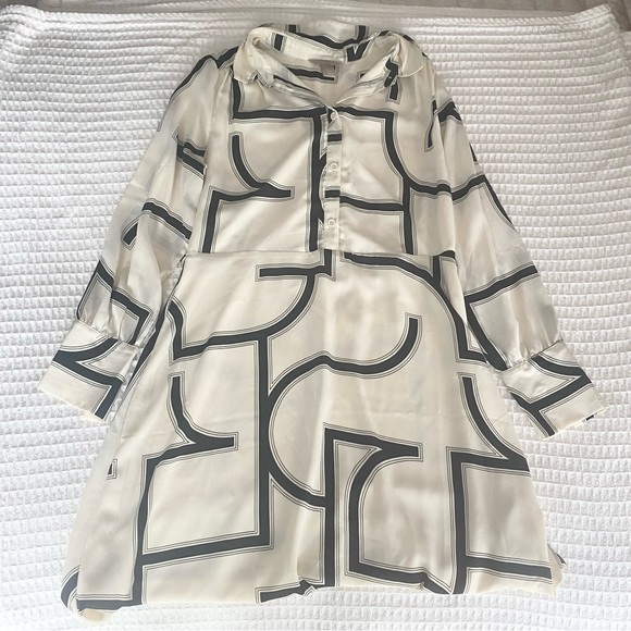 H&M Dresses & Skirts - H&M Cream and Black Geometric Long Sleeve Dress